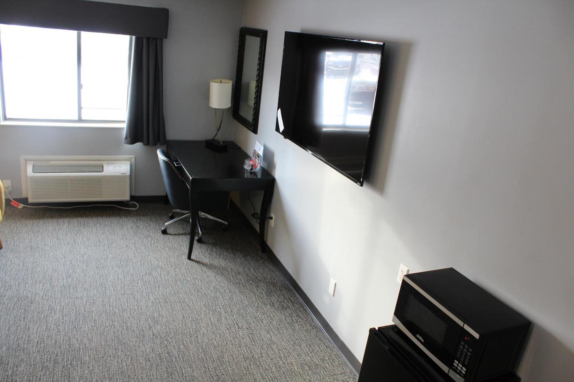 American Inn And Suites Ionia Εξωτερικό φωτογραφία