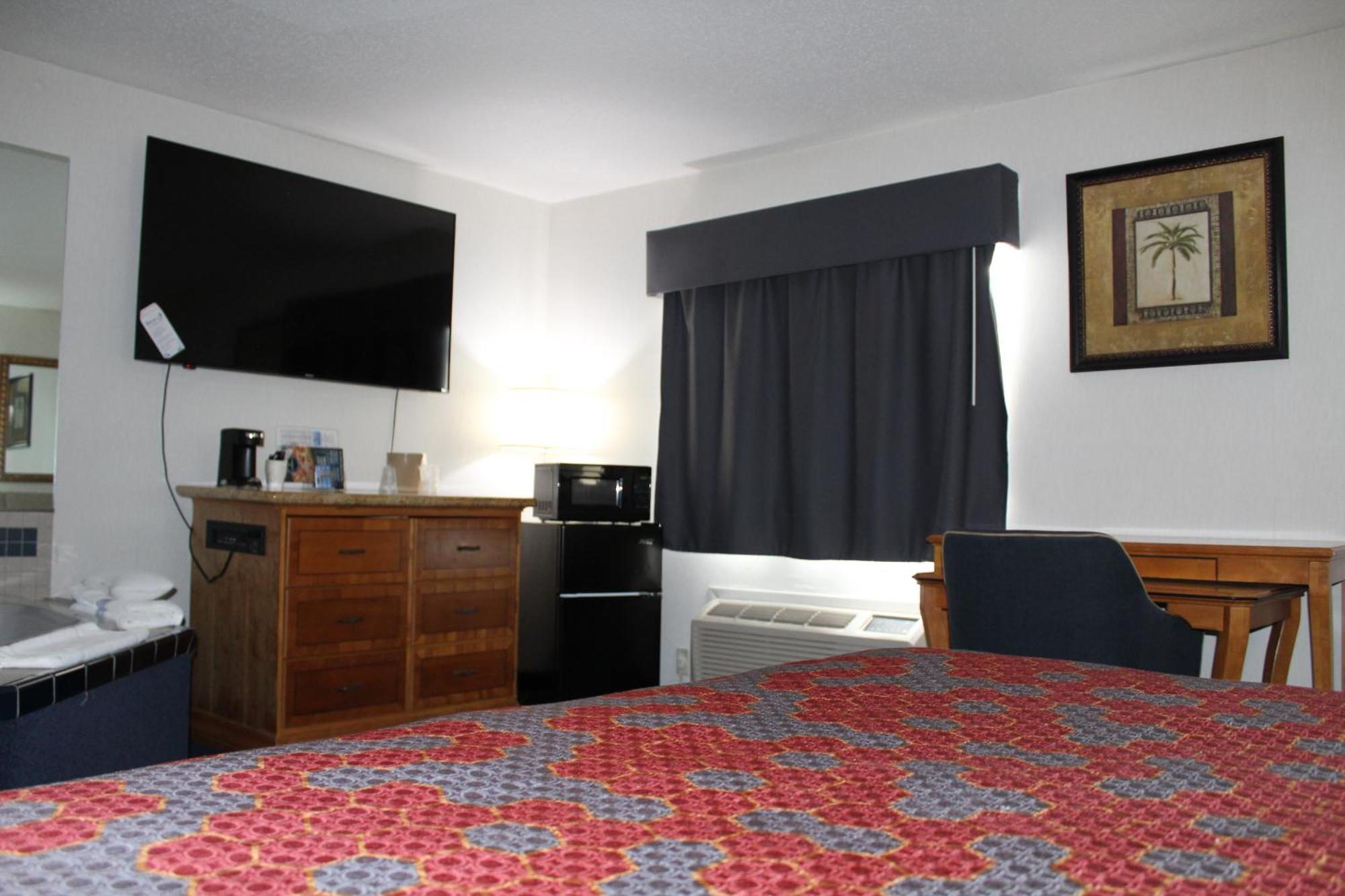 American Inn And Suites Ionia Εξωτερικό φωτογραφία