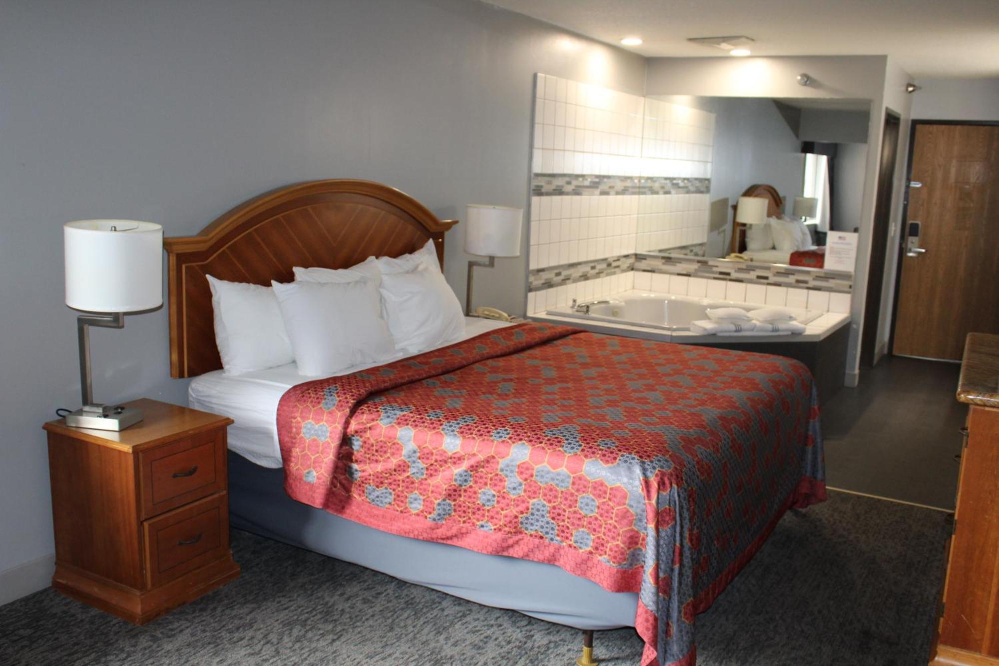 American Inn And Suites Ionia Εξωτερικό φωτογραφία